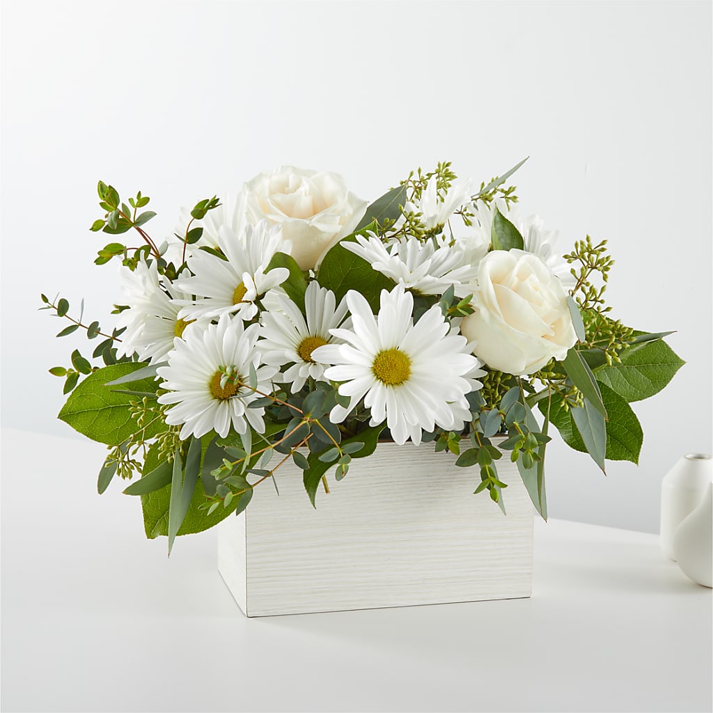 Fresh Linen Box Bouquet – David Flowers Gifts And Interiors, Oklahoma City OK
