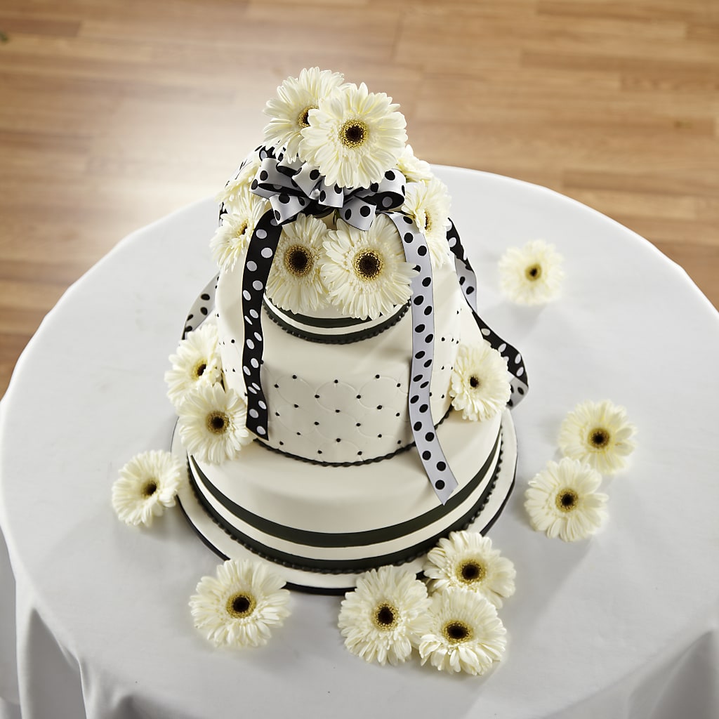 Simple Sophistication Cake Décor – David Flowers Gifts And Interiors, Oklahoma City OK