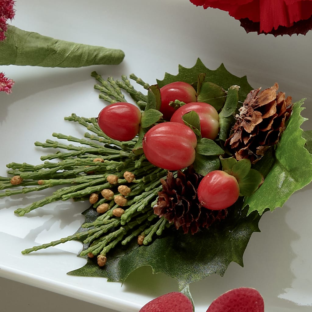 Red Berry Boutonniere – David Flowers Gifts And Interiors, Oklahoma City OK
