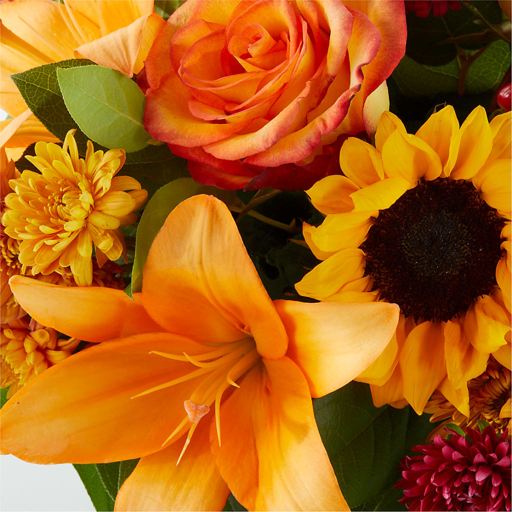 Grateful Centerpiece –  David Flowers Gifts And Interiors, Oklahoma City OK
